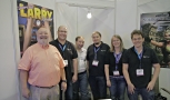 Al Lowe und Paul Trowe mit dem Team der Adventure Corner