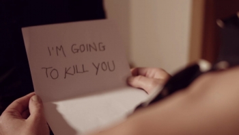 Dark Nights with Poe and Munro Screenshot